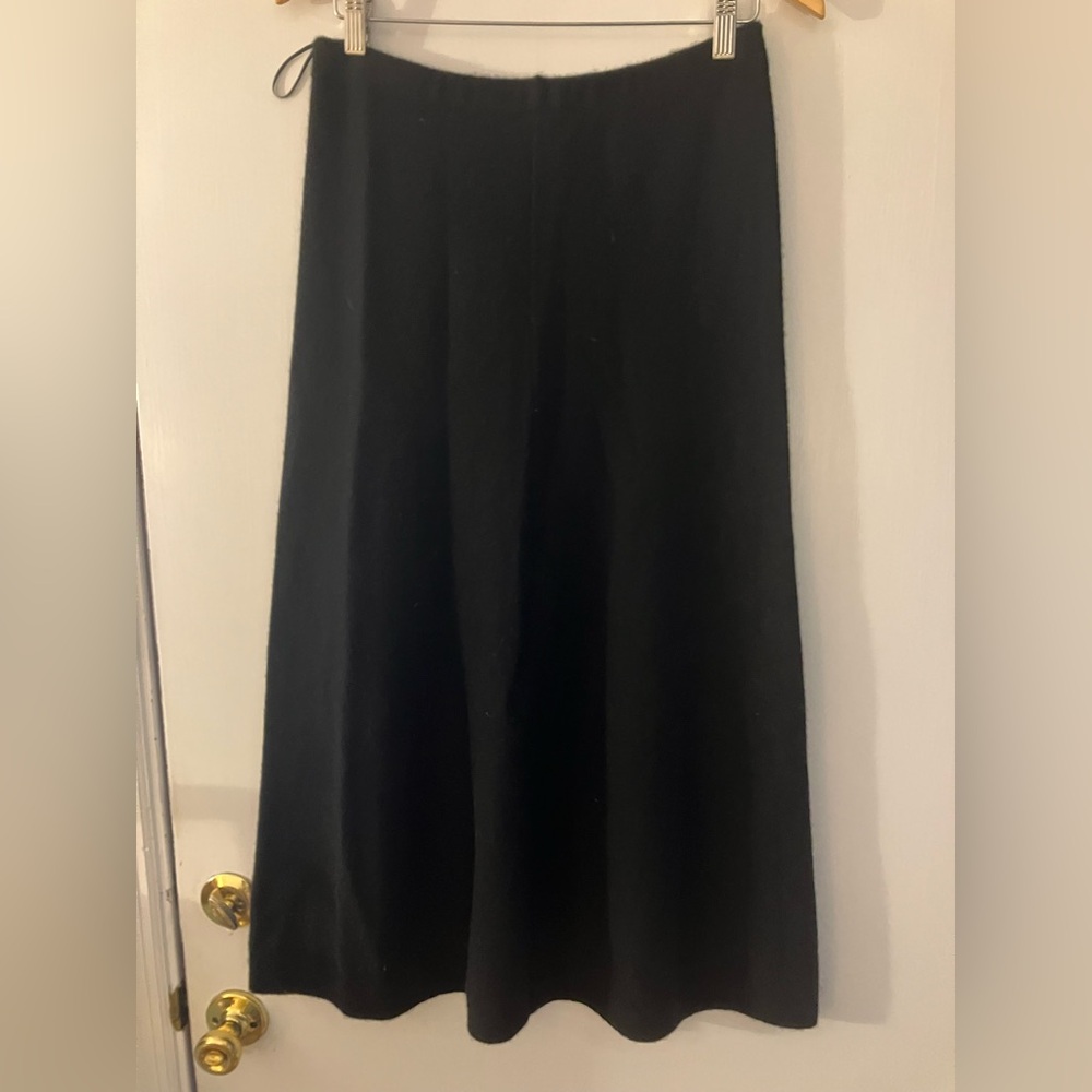 White and Warren cashmere Women's Skirt medium